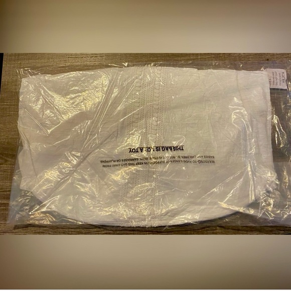 Sundance romance, textured short sleeve tee, petite small. White. - Picture 3 of 4